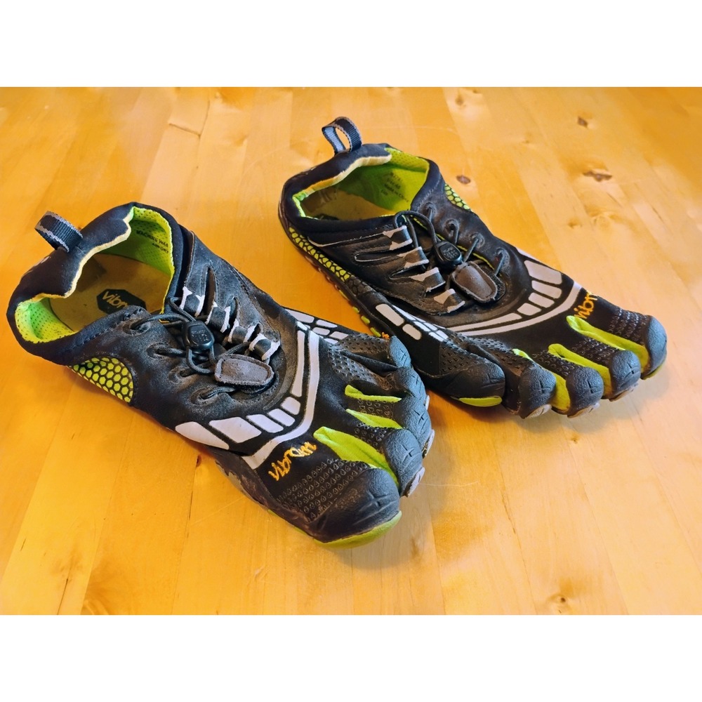 Vibram Five Finger Komodo Mens Size 8.0/8.5 (40) Black Sport Running Water Shoes
